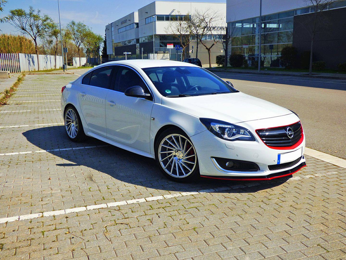 Image d'une Opel équipée de jante 1AV ZX1 Image d'une Opel équipée de jante 1AV ZX1
