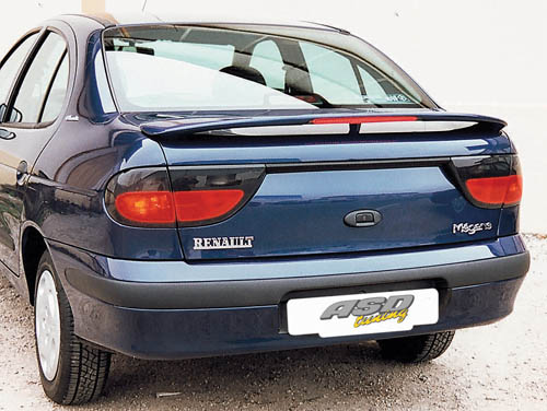 AILERON RE MEGANE CLASSIC+ LED 4P