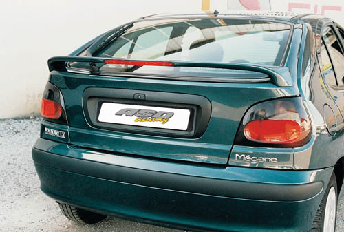 AILERON RE MEGANE 5P INF