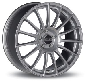 OZ<br>  SUPERTURISMO LM [7 x 17] <br>ARGENT MAT LETTRE NOIRE ET37.0 -4x100-